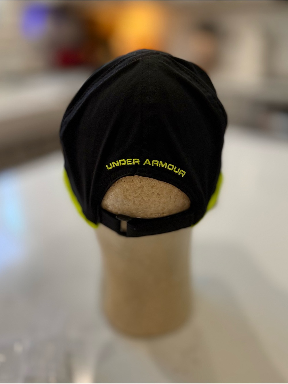 Men’s Under Armour Black Cap with Neon Yellow Accents - Picture 3 of 6